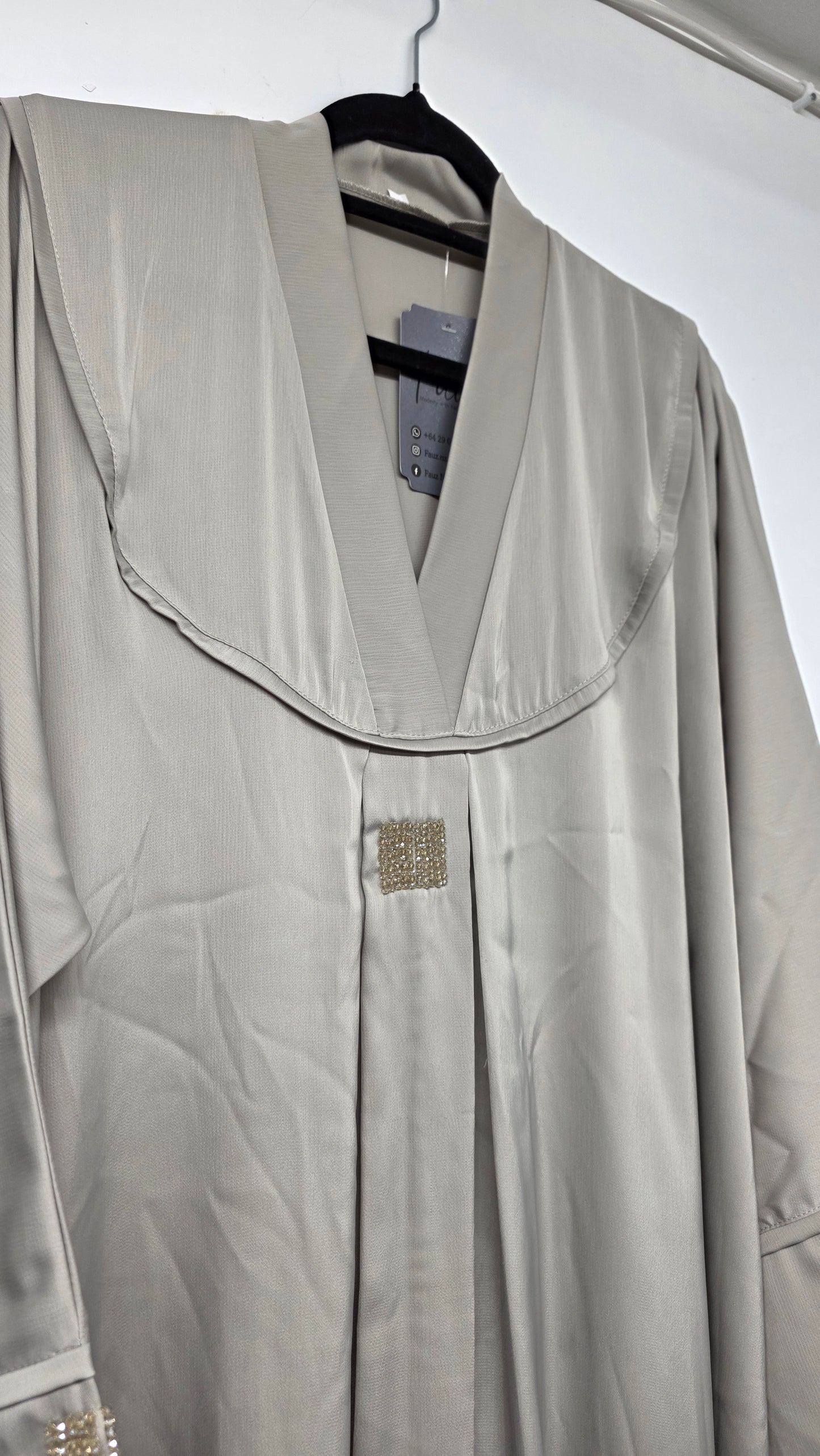 Abaya - AE19