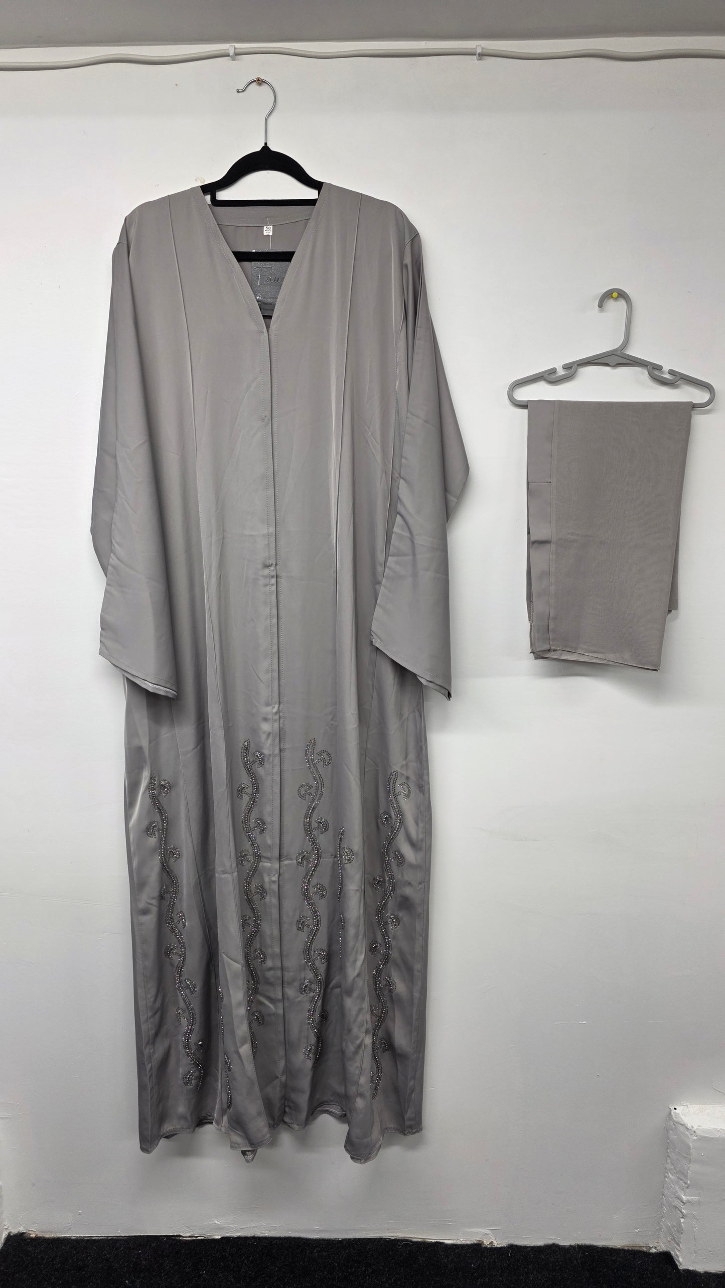 Abaya - AI18