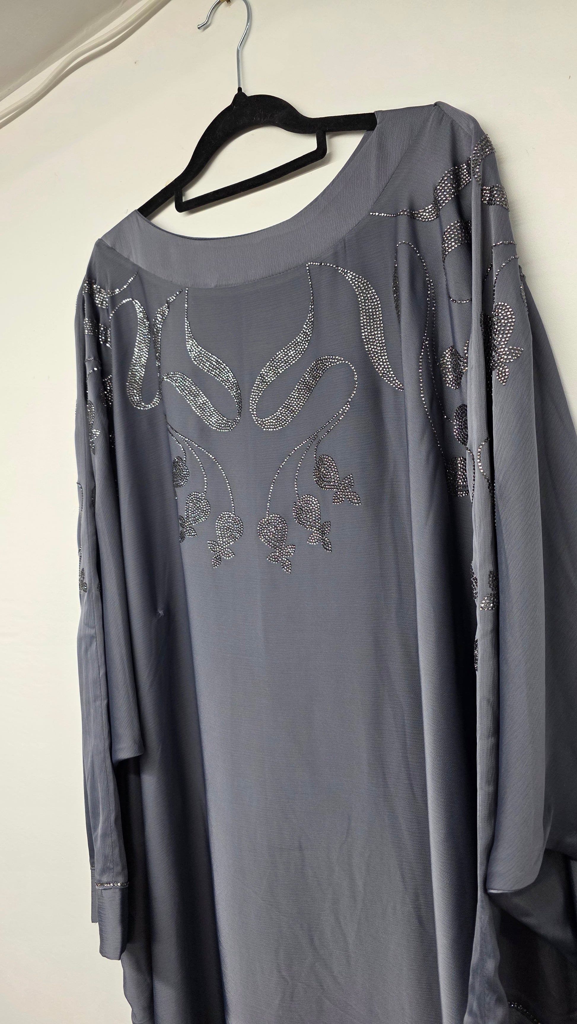 Abaya - AI8