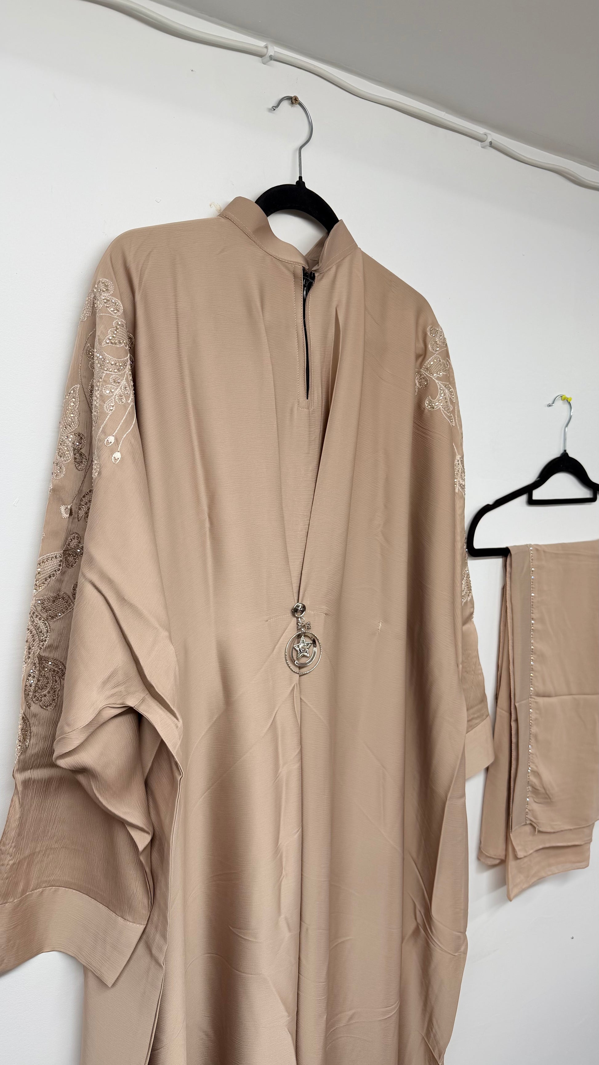 Abaya - AK16