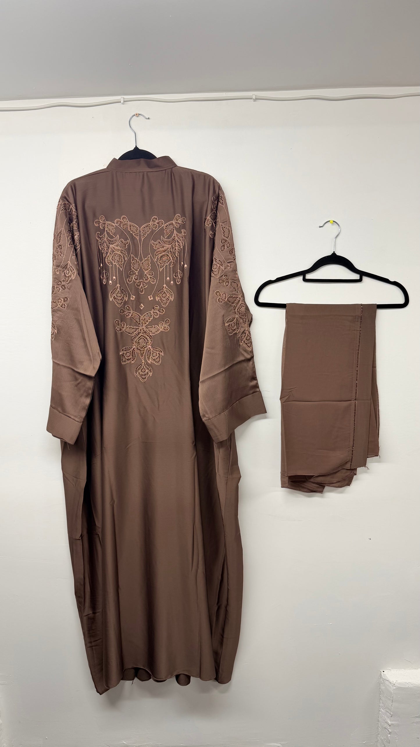 Abaya - AK18