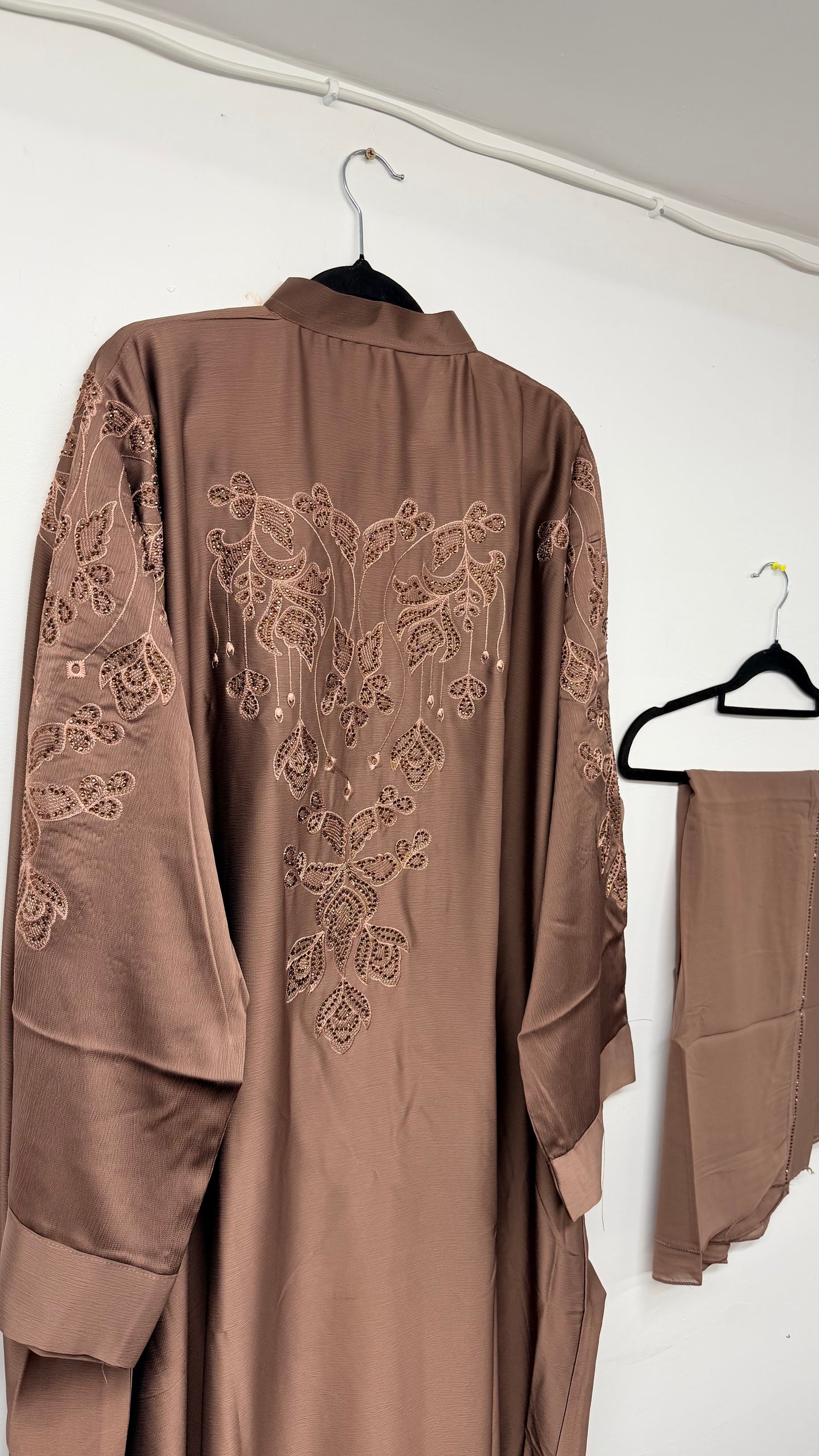 Abaya - AK18