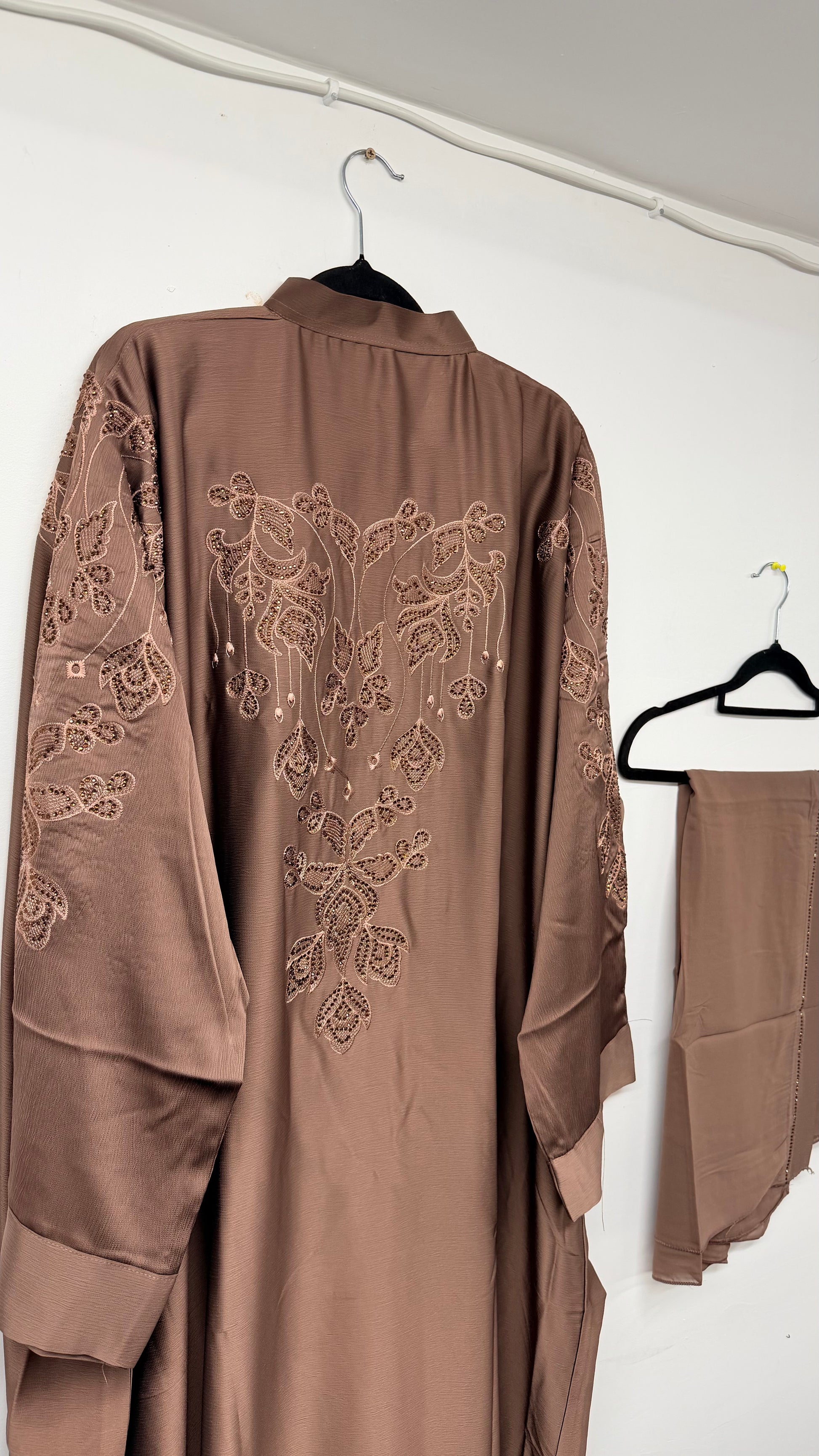Abaya - AK18