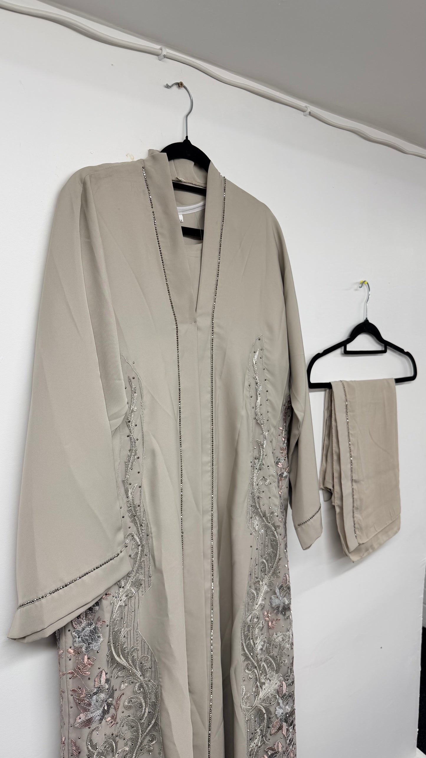 Abaya - AK24