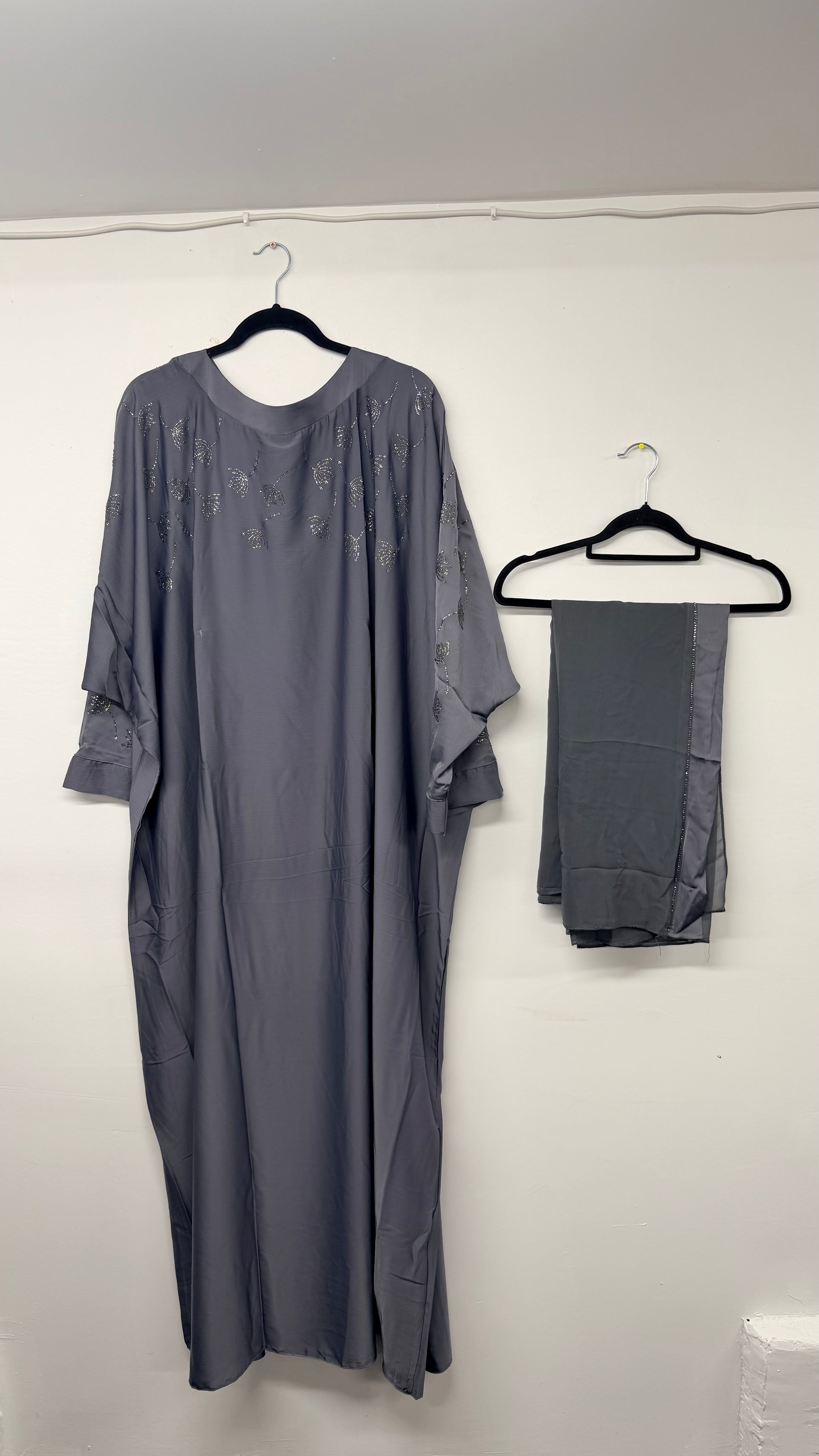 Abaya - AK25