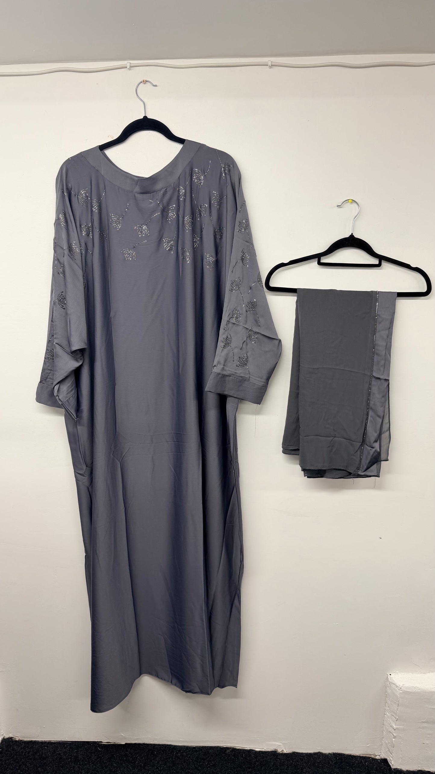 Abaya - AK25