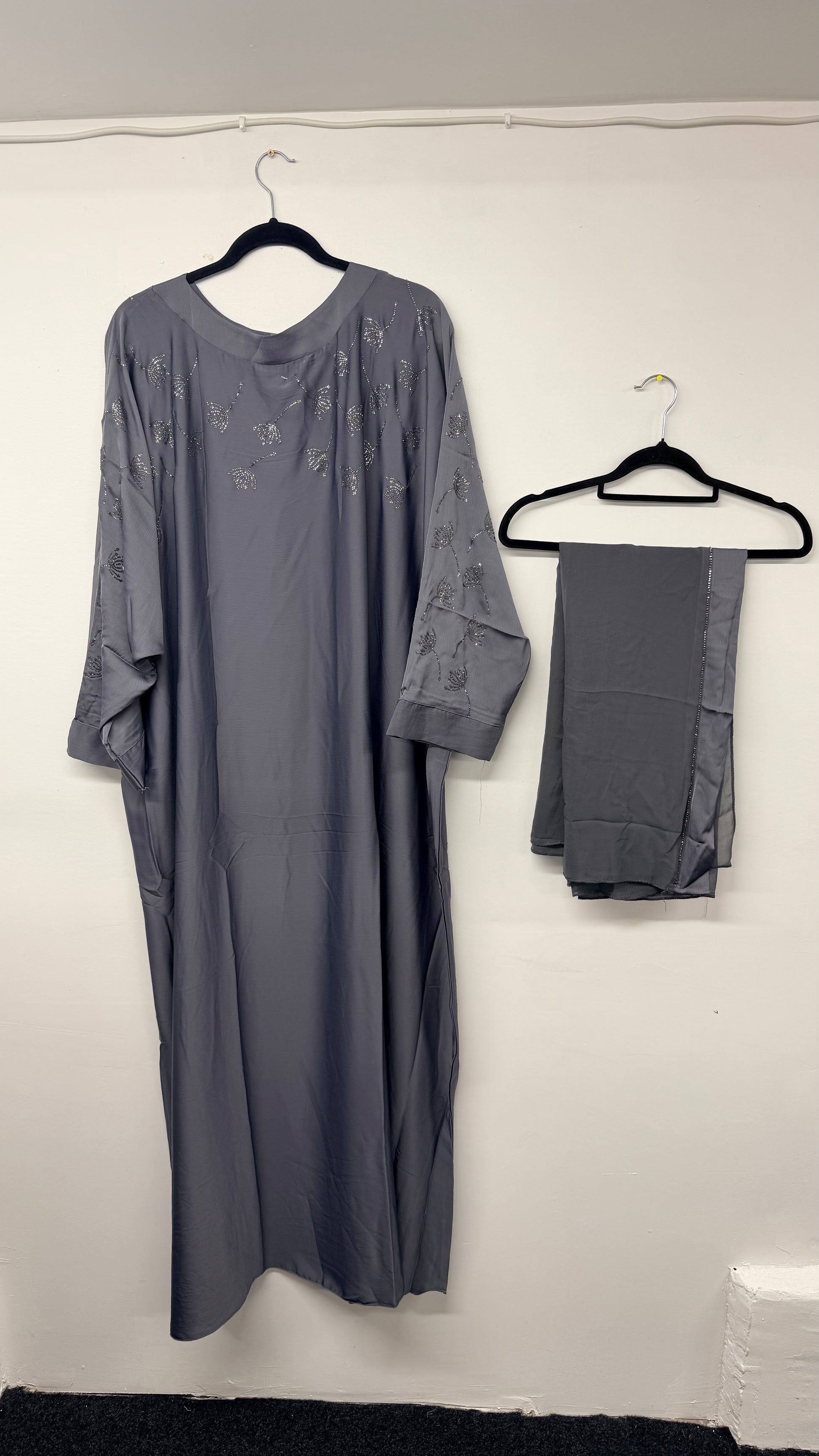 Abaya - AK25