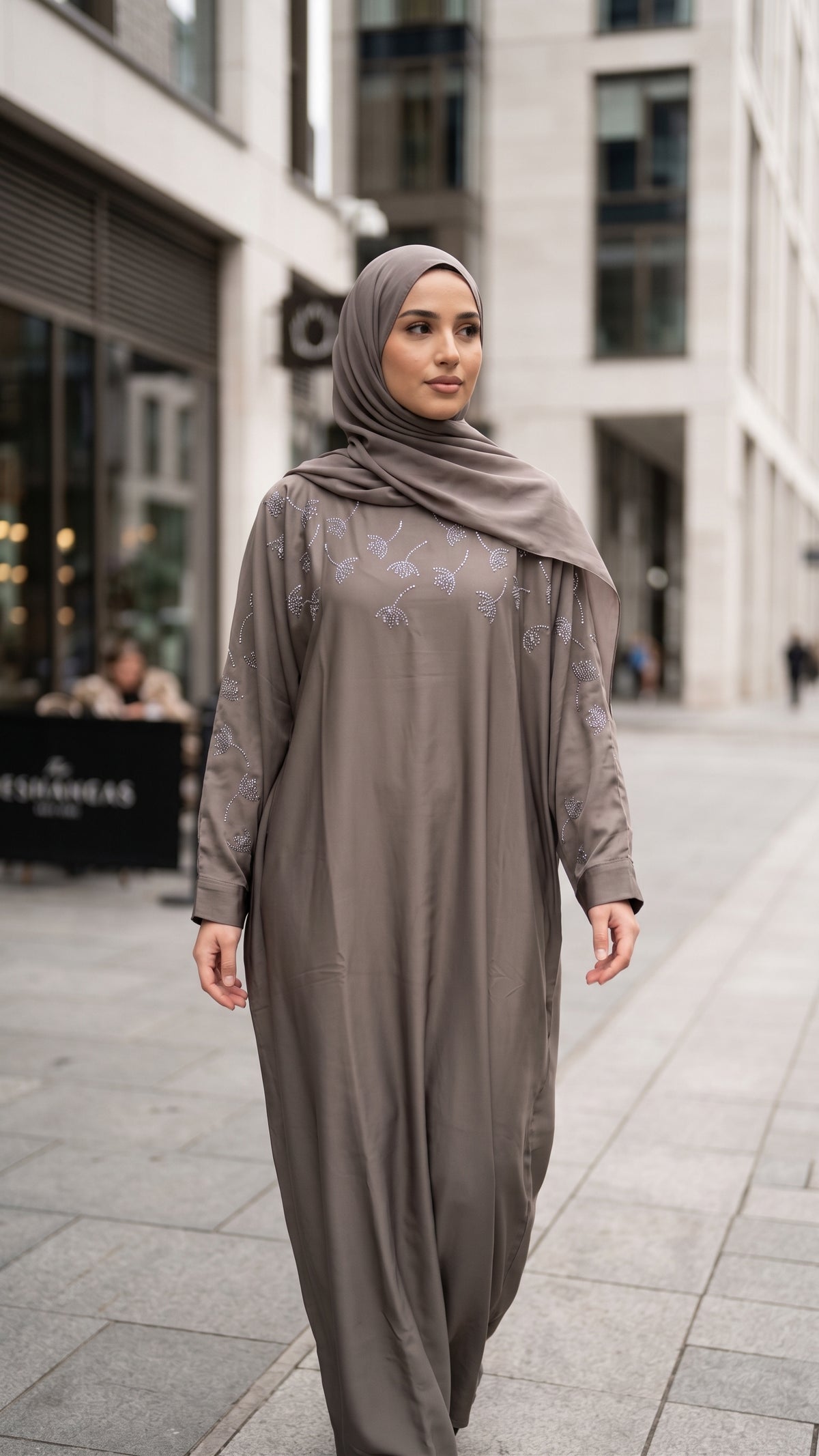 Abaya - AK67