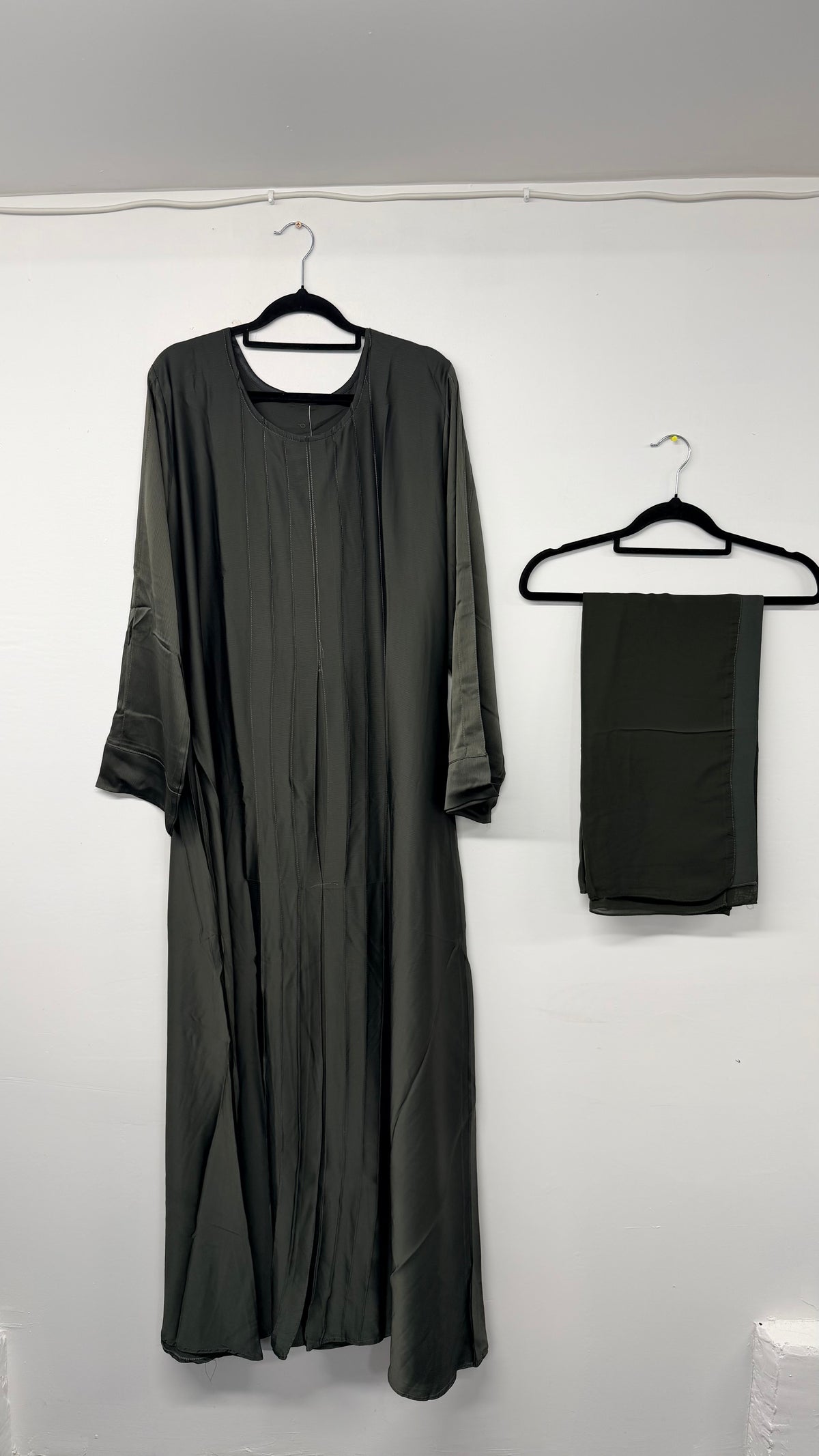 Abaya - AK71