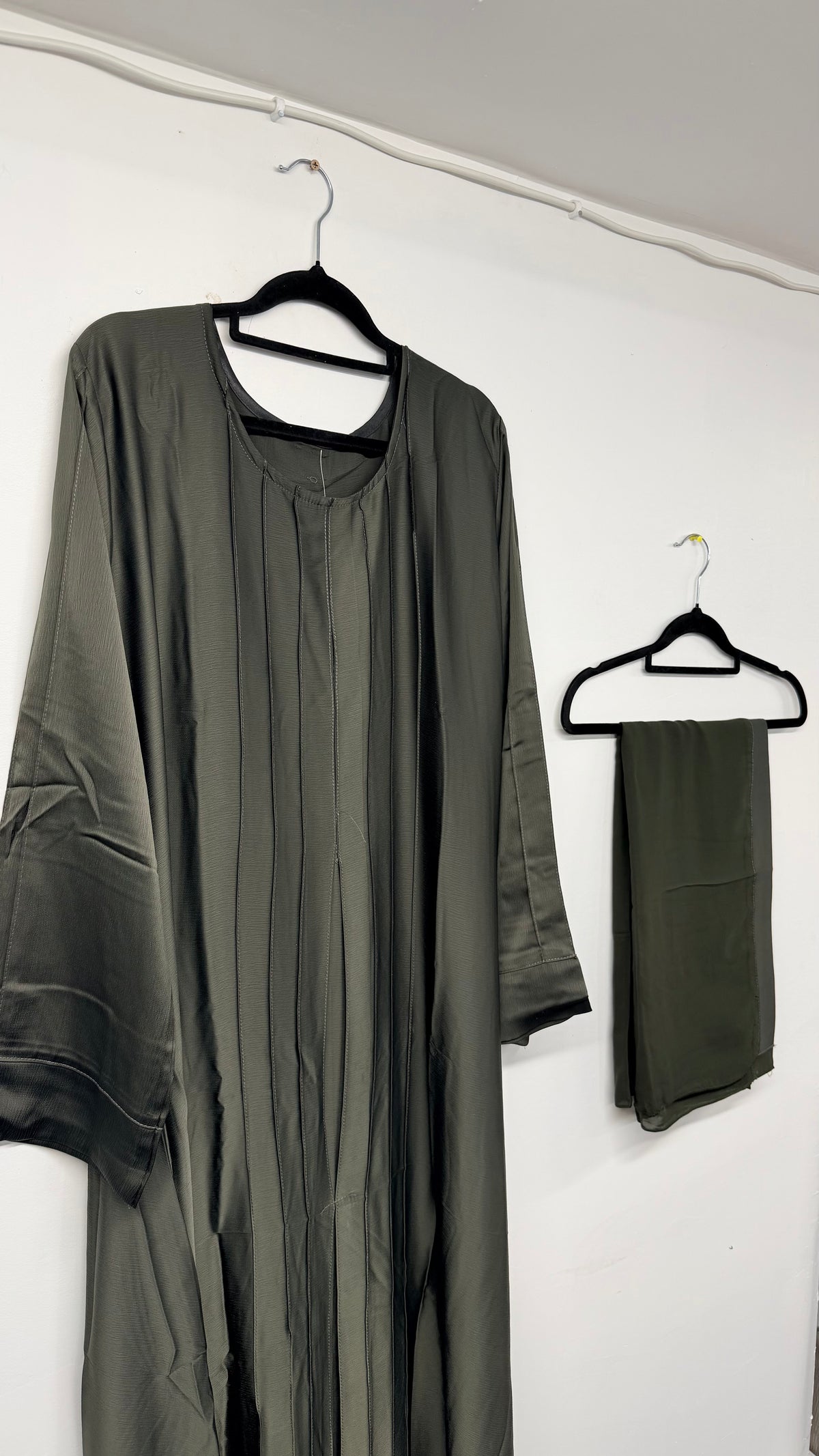 Abaya - AK71