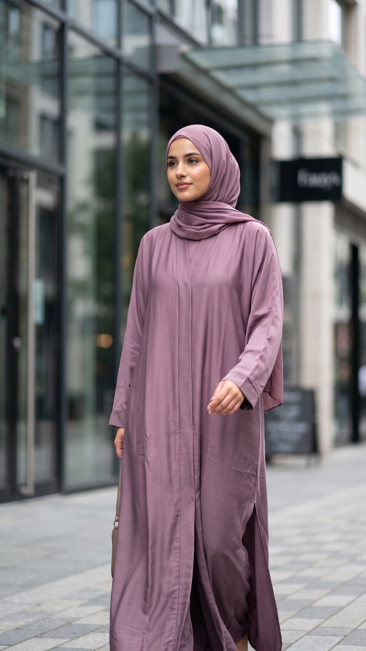 Abaya - AK81