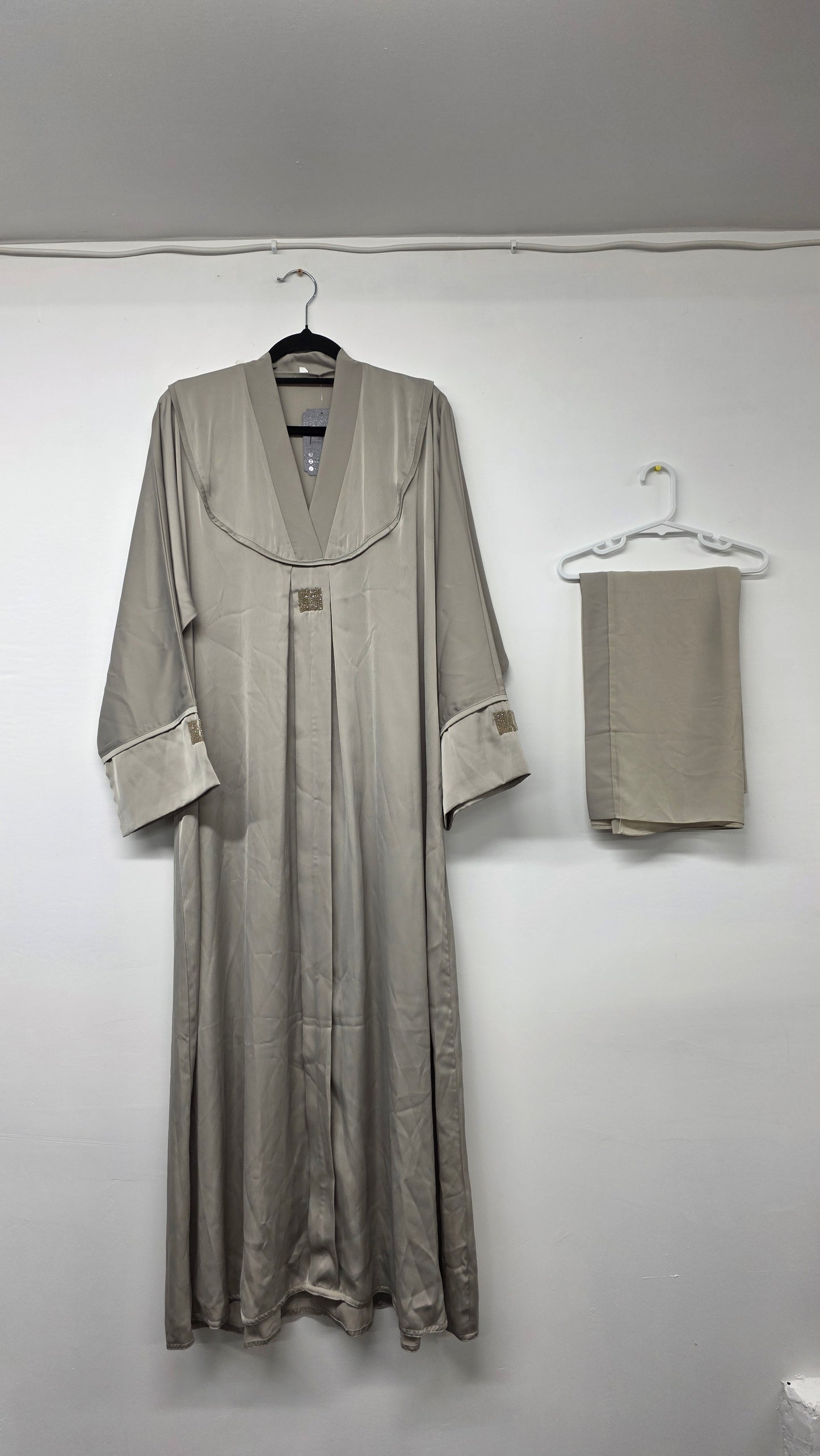 Abaya - AE19