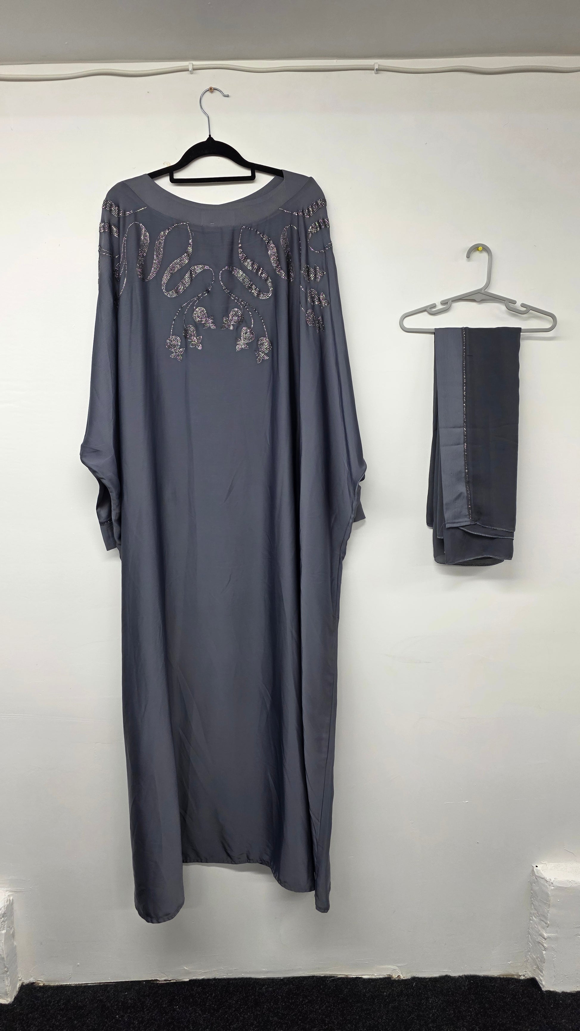 Abaya - AI8