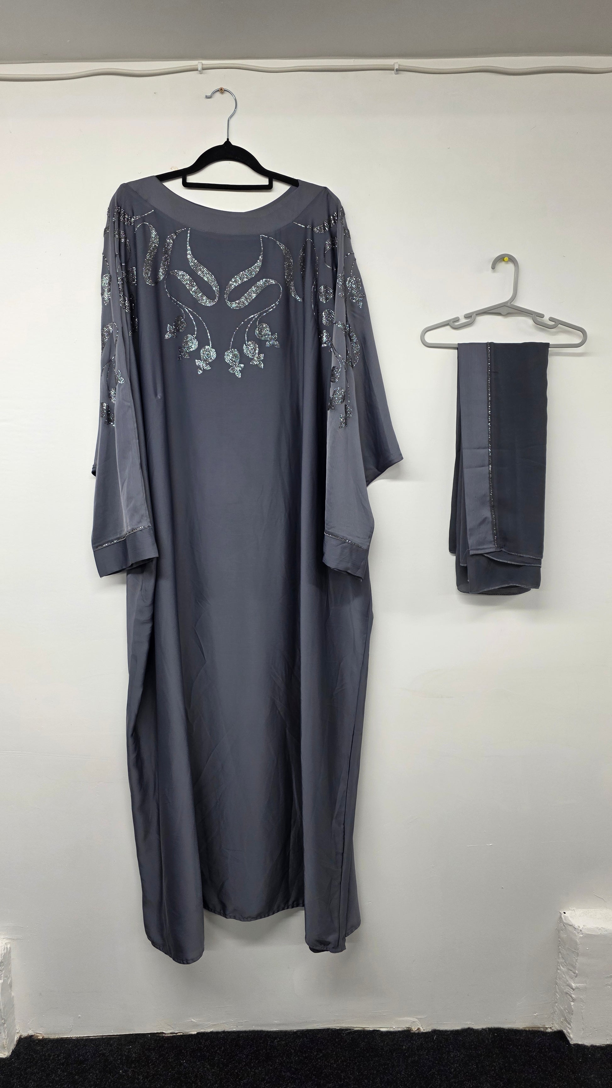 Abaya - AI8
