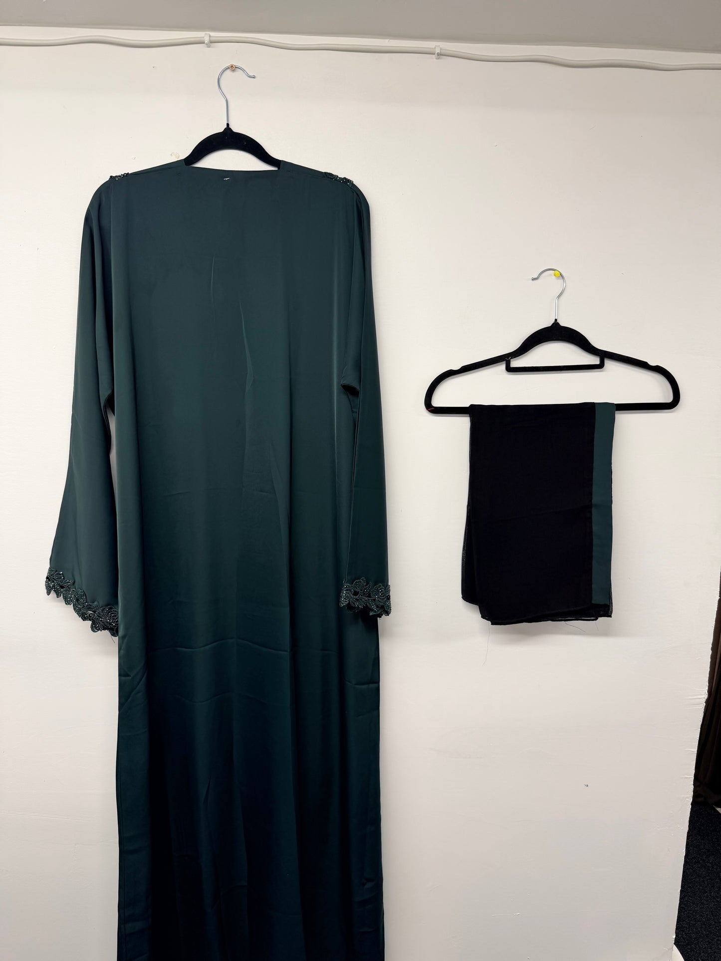 Abaya - AJ7