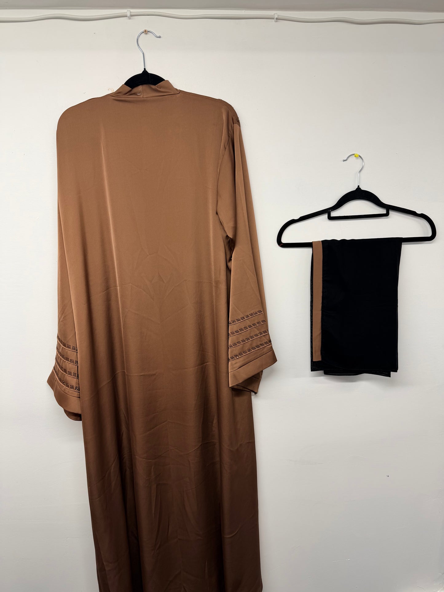 Abaya - AJ9