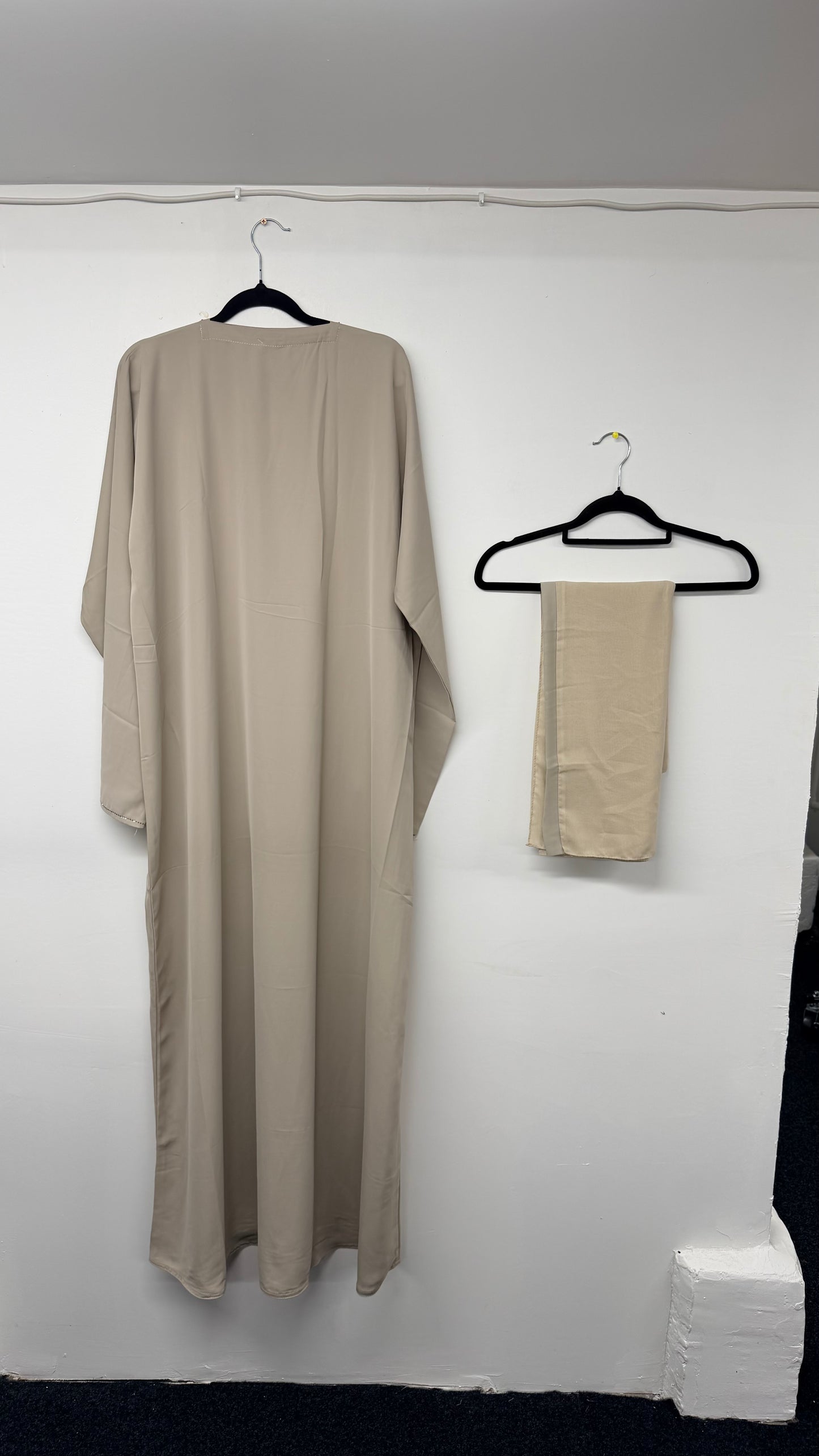 Abaya - AJ11