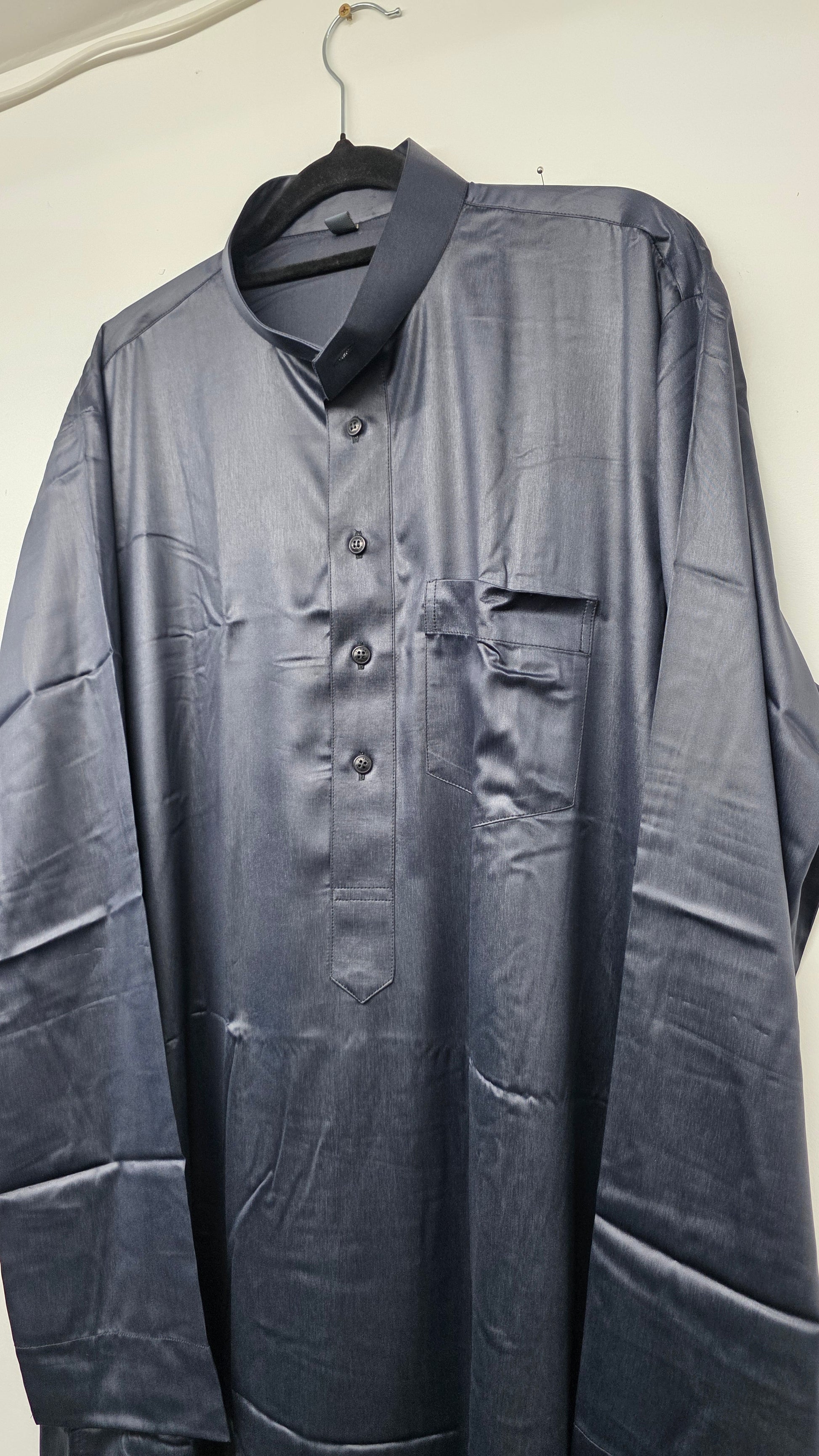 Men Thobes - TF1