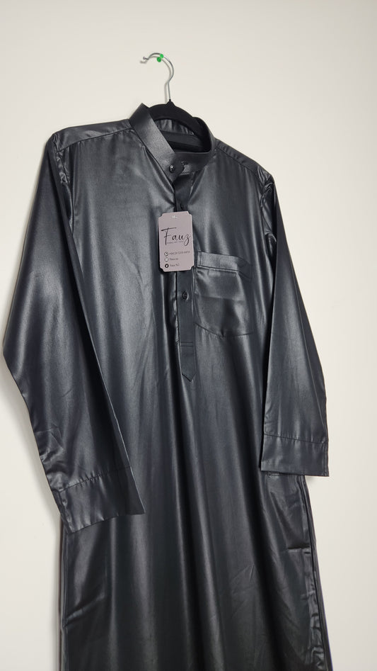 Stylish jubba for teenagers featuring boutique craftsmanship and modest design – trending in Australia, New Zealand, and the Middle East.