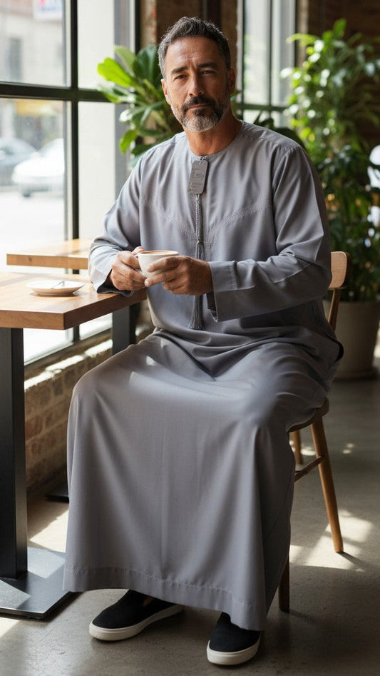 Elegant Omani thobe – traditional Emirati style for men – NZ, Australia & Fiji